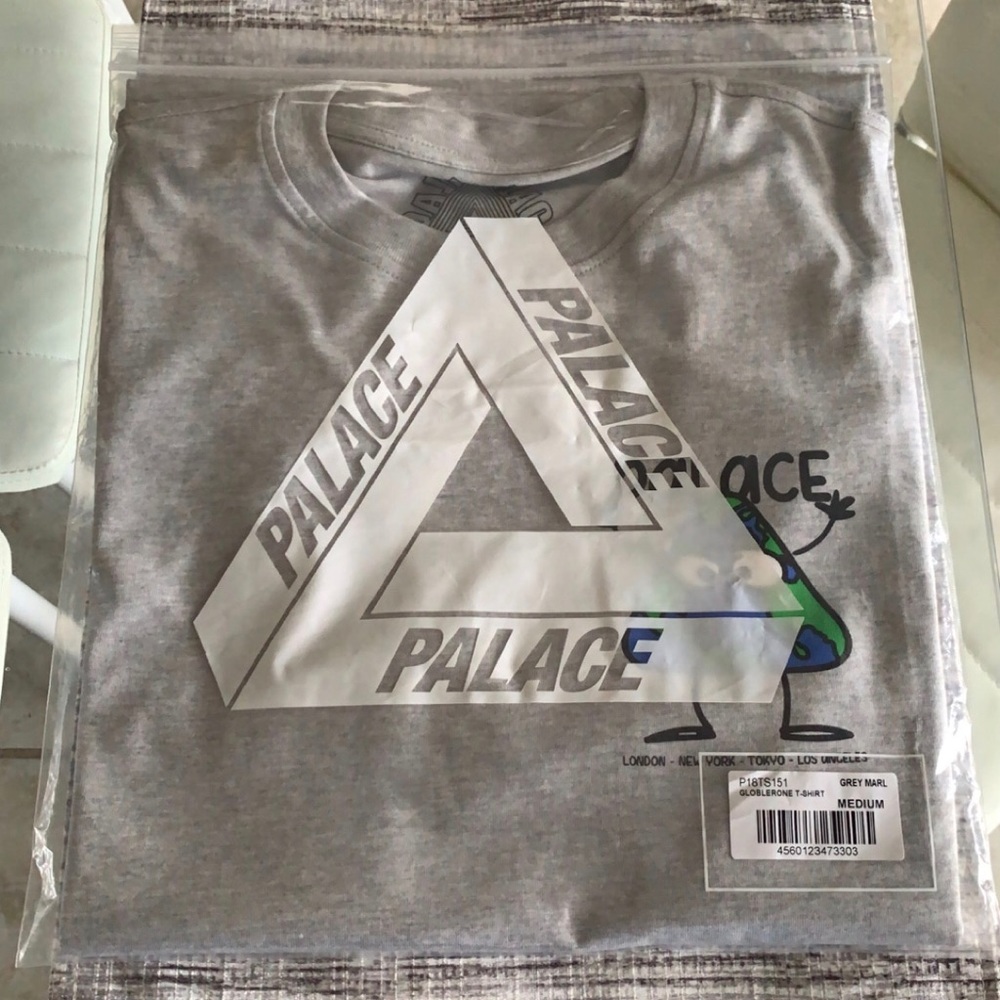 Palace Skateboards Globlerone Tee Shirt